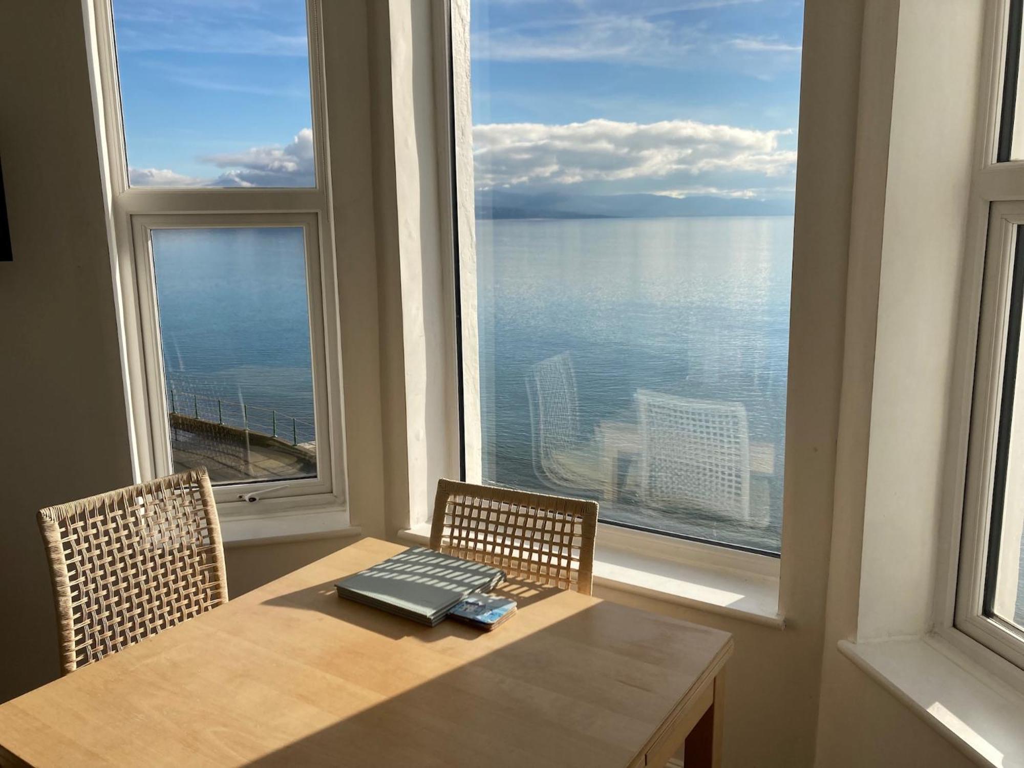 Marine Terrace Apartments كريسيث المظهر الخارجي الصورة